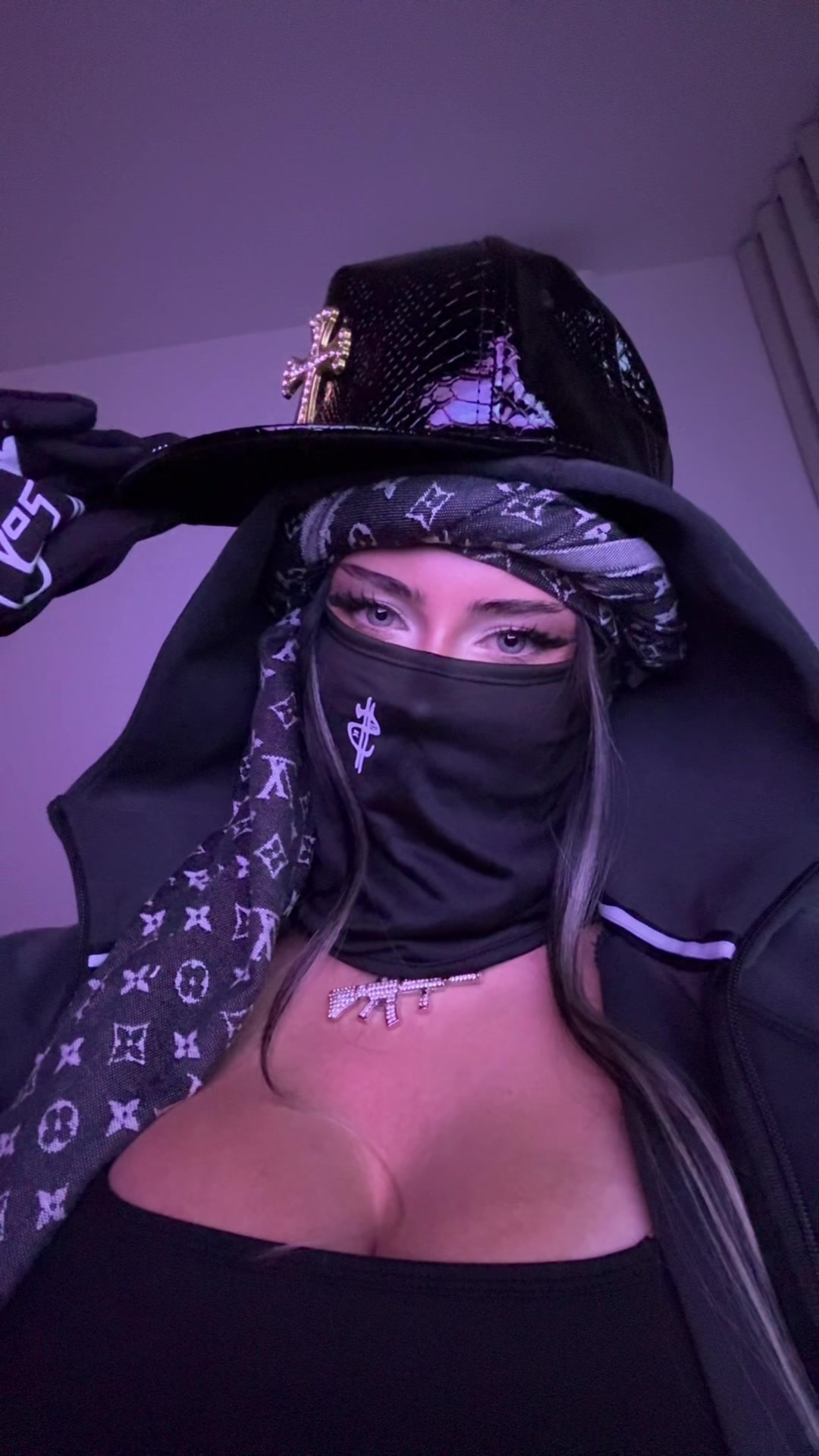 @Syndii69