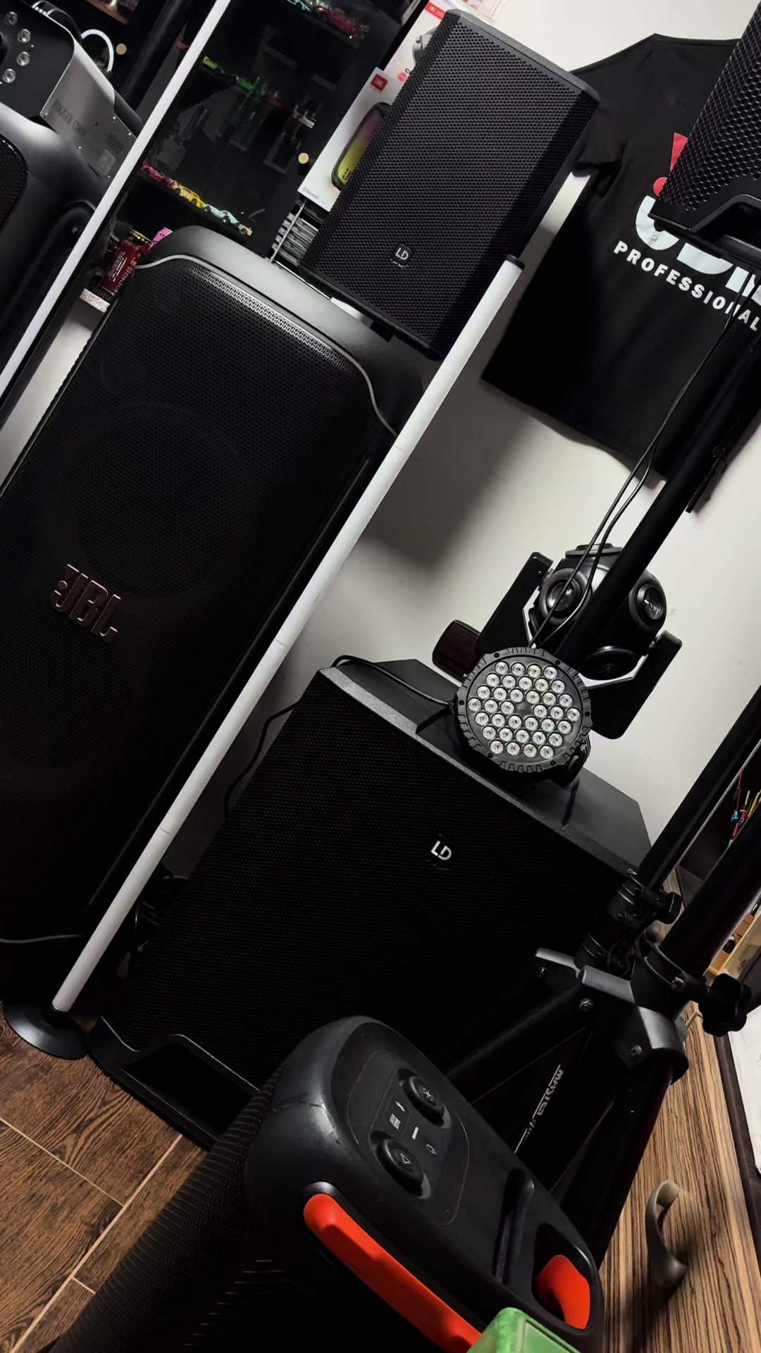 @rizek_speakers