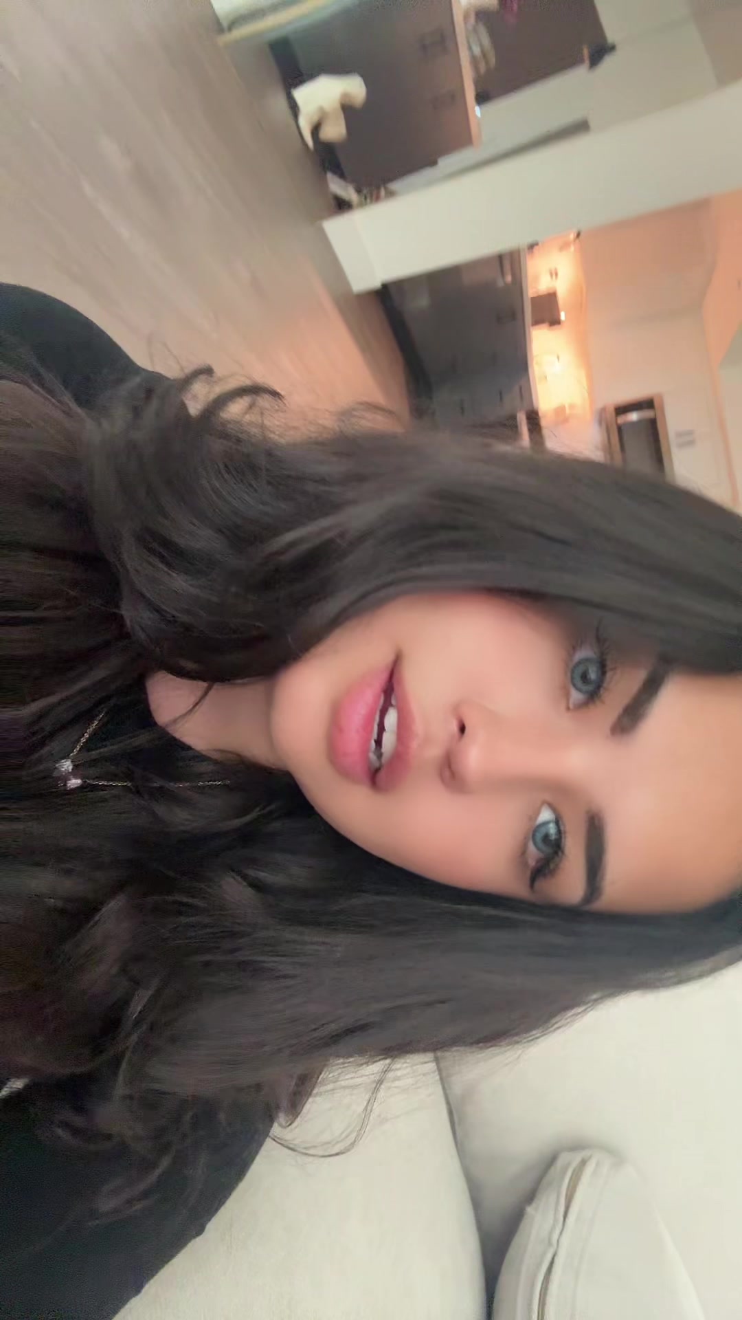 @itslailagomez
