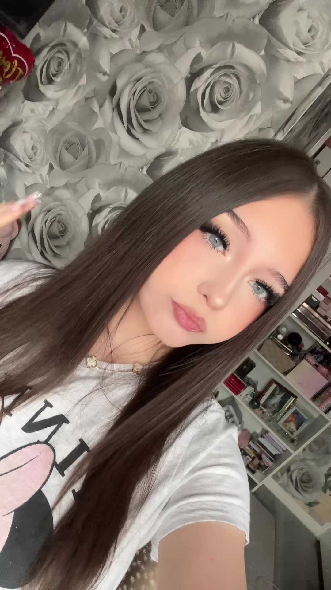 @♕