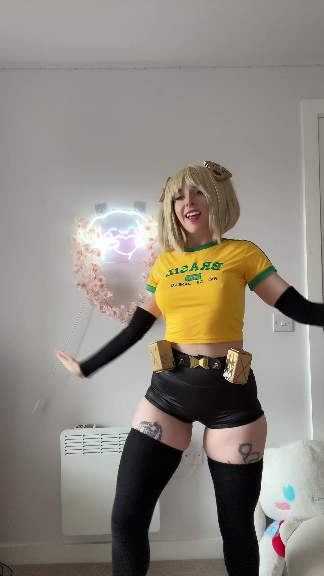 @SmolCallie77