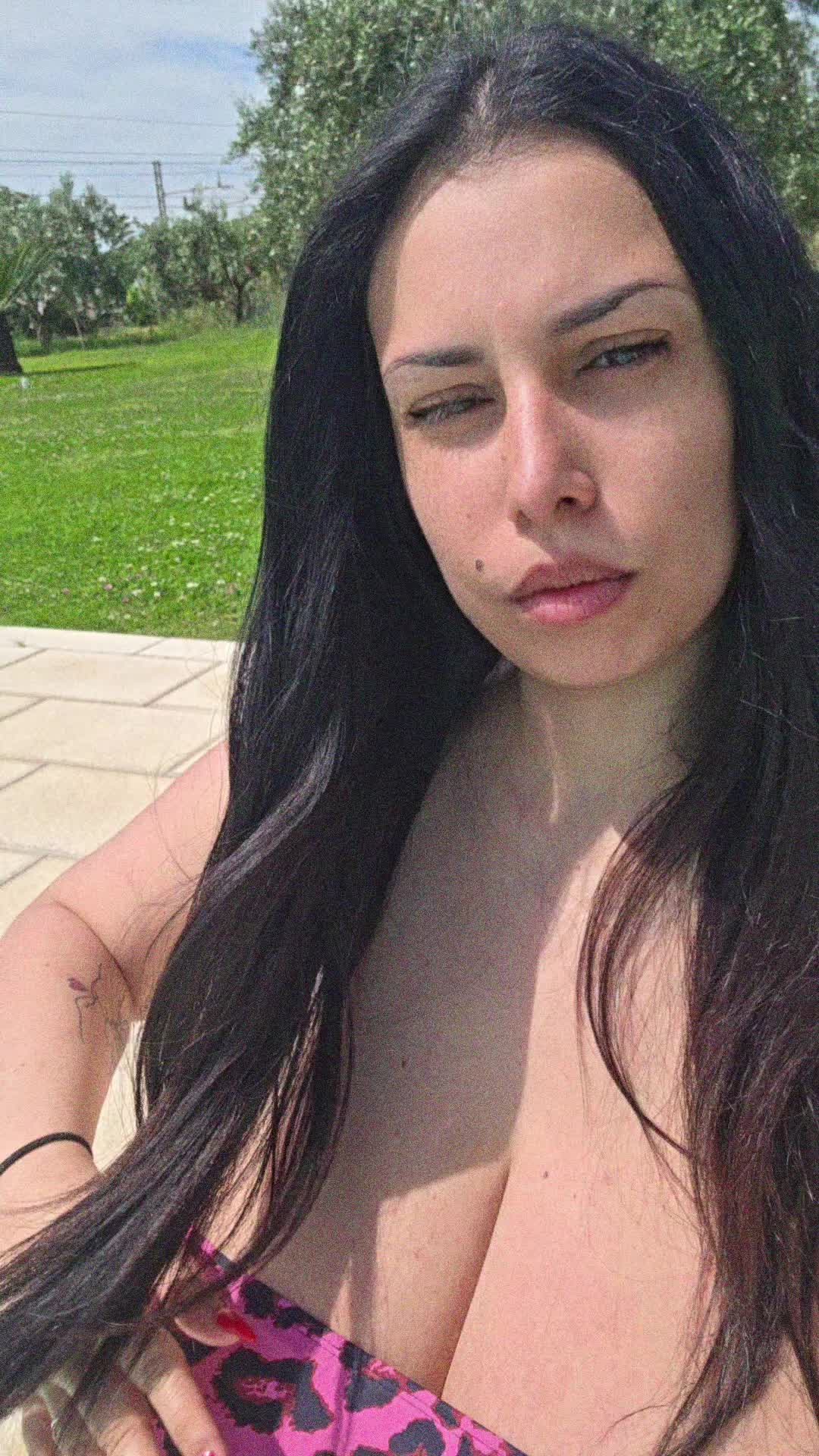 @👽