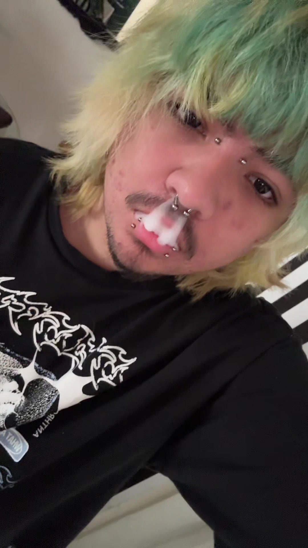 @livingdeadboy