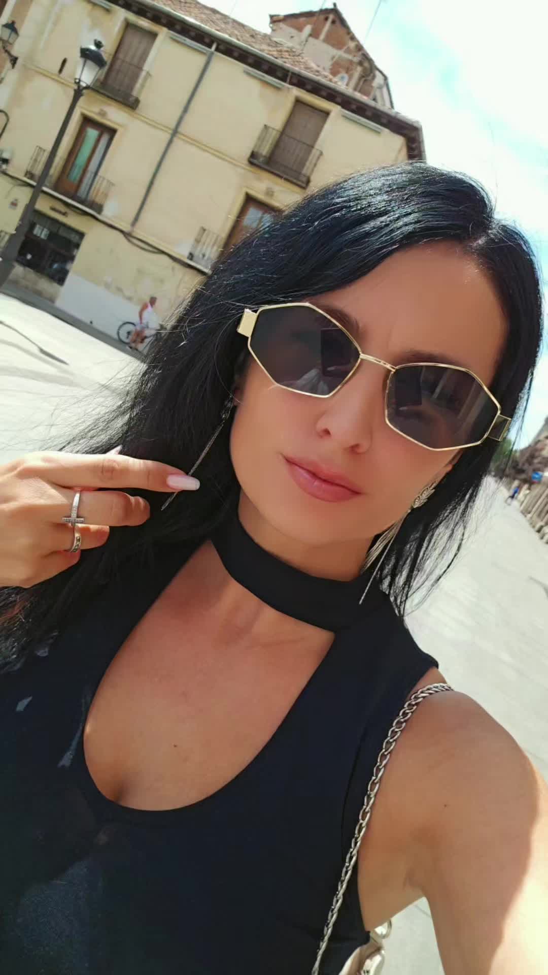 @Elena🤍🖤