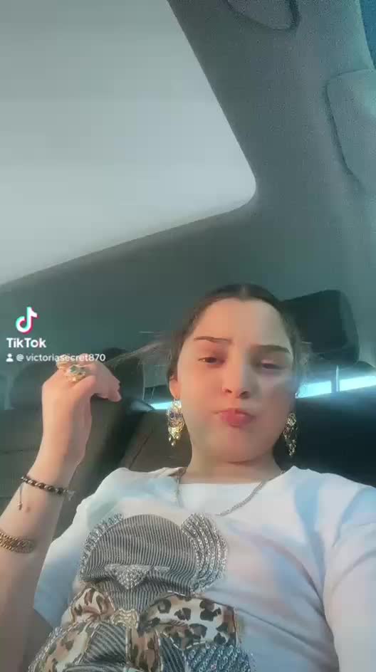 @Gionivoie🥻👡🛍