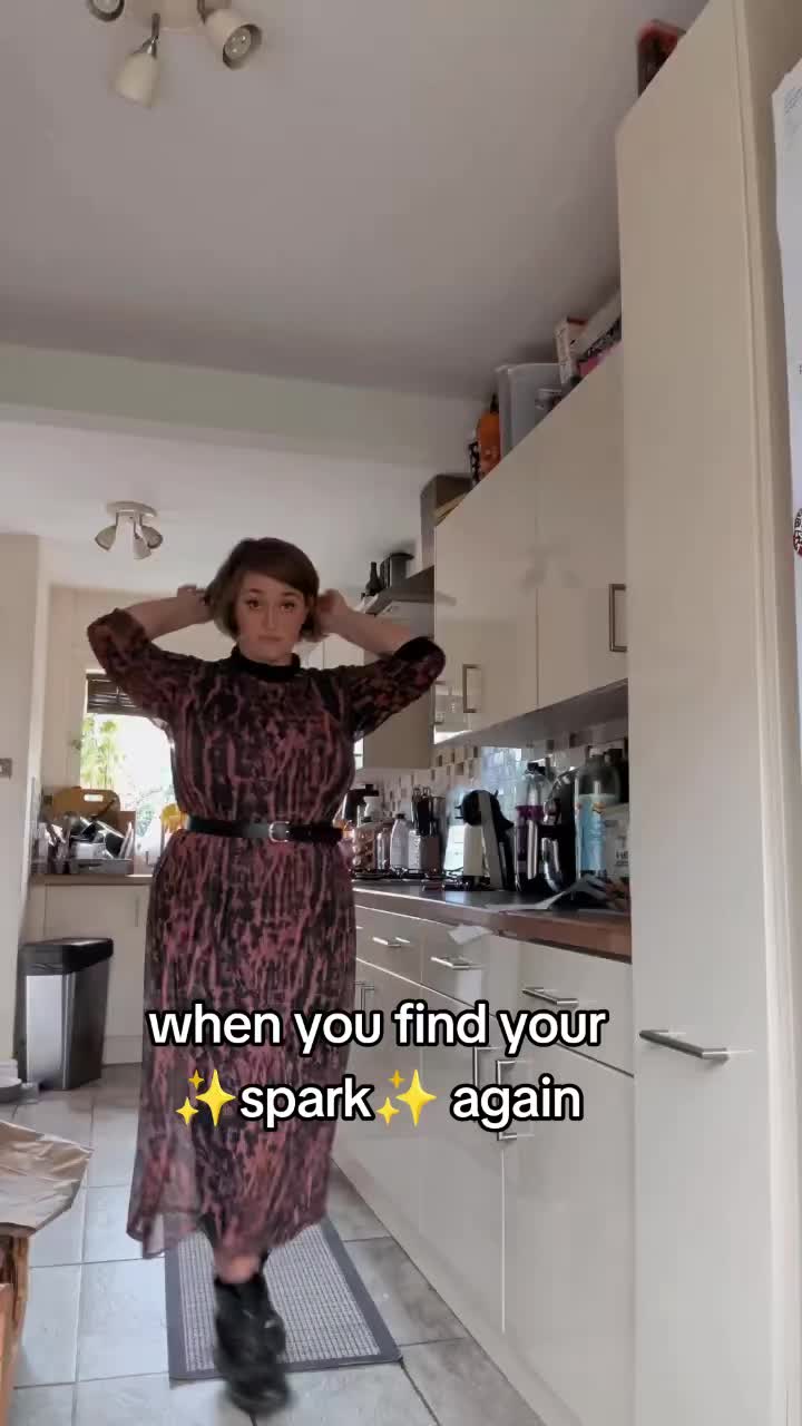 @TheLilPixie 💜