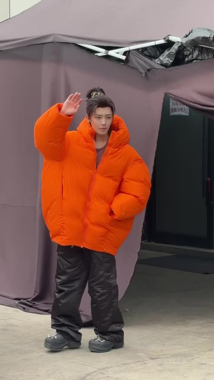 @𝐒𝐭𝐚𝐭𝐮𝐬 𝐊𝐢𝐧𝐠 👑