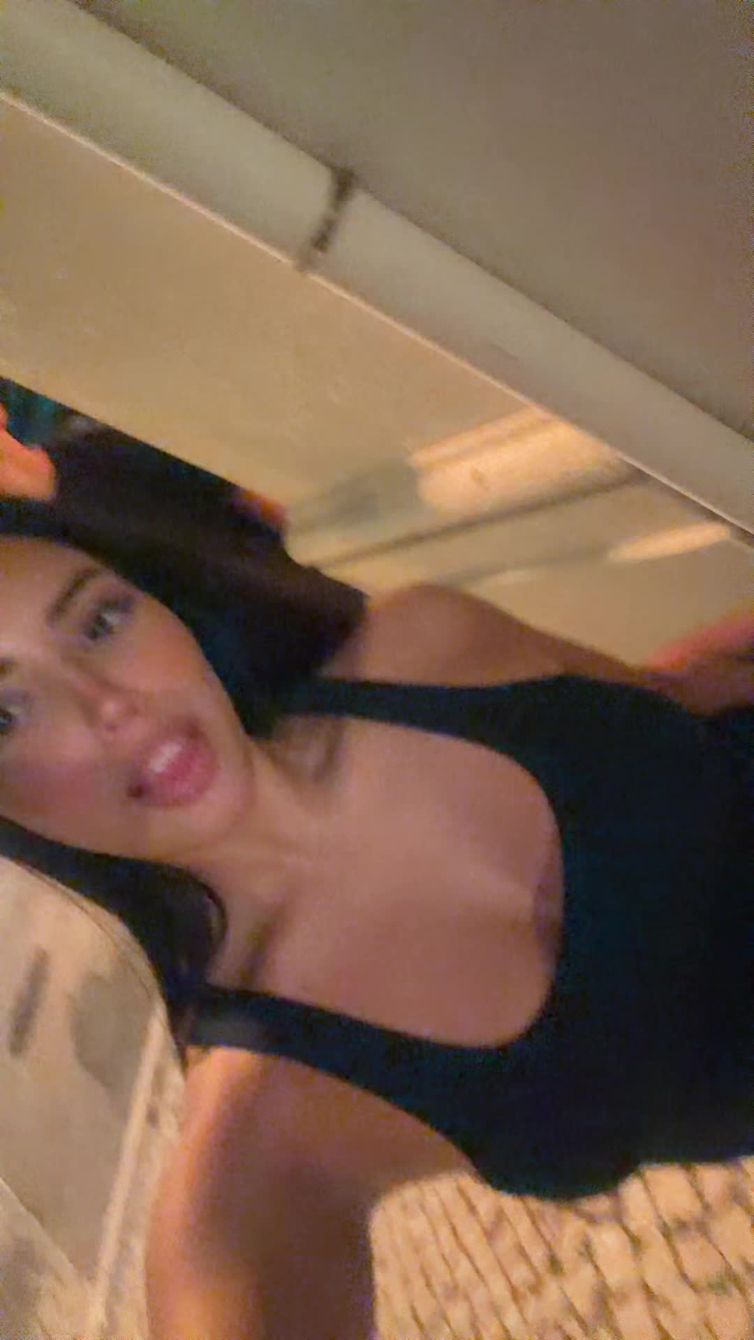 @Ari Zoppi