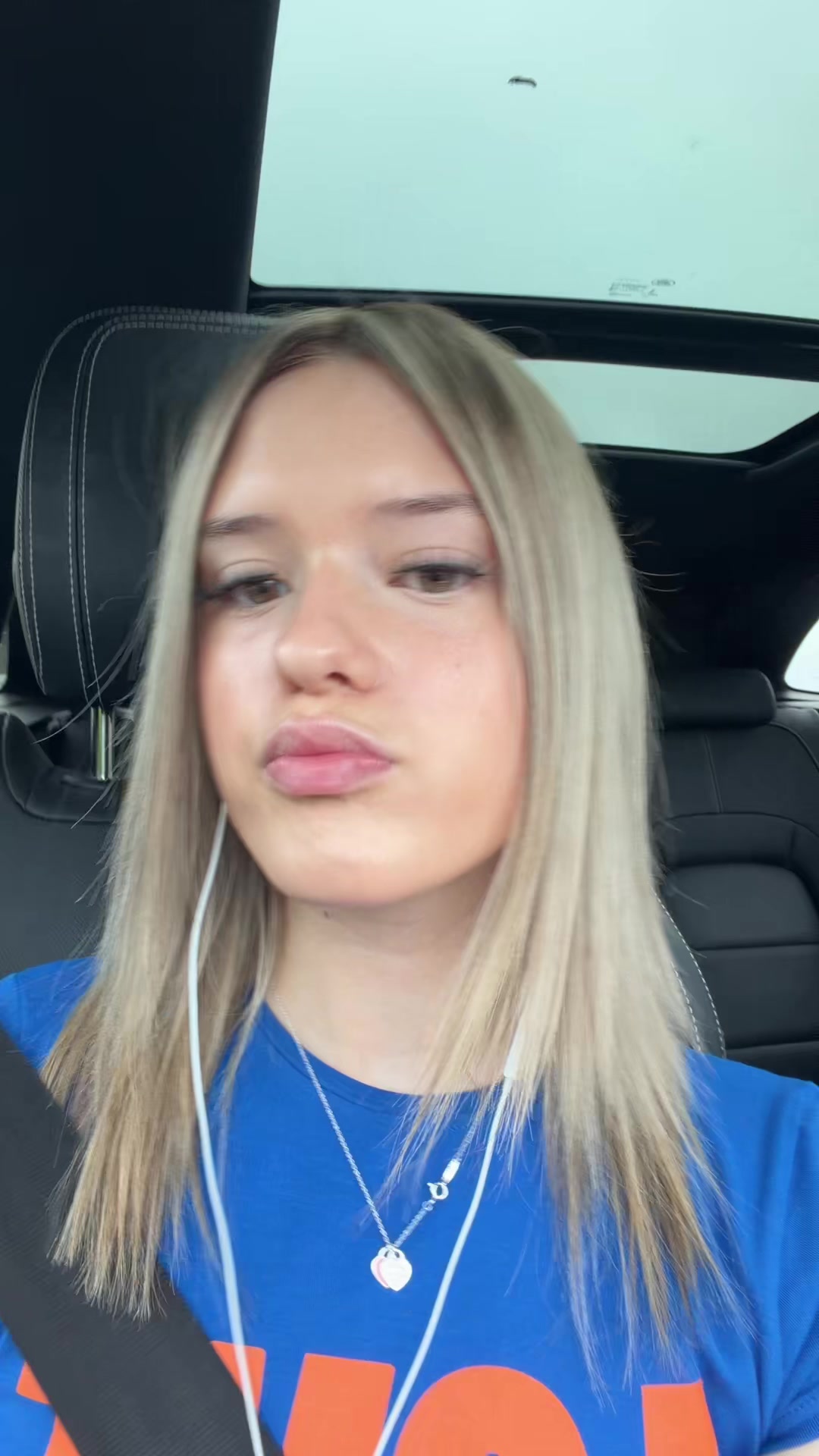 @oliviax03