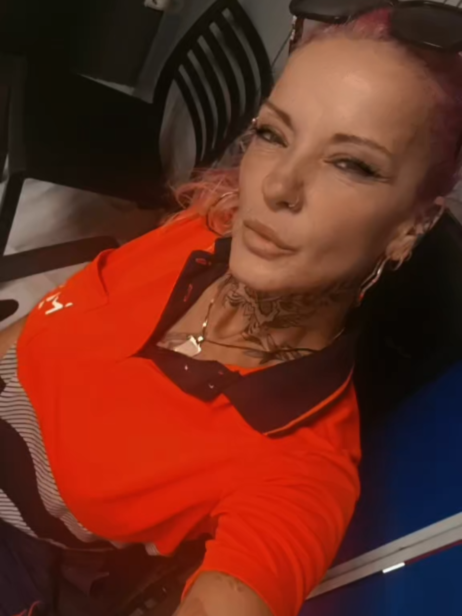 @laxoxo