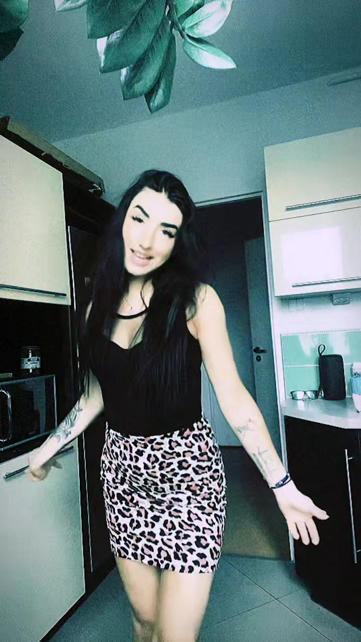 @_beluniaaa_