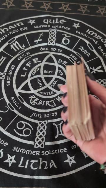 @🔮 Joanna's Tarot Circle 🔮