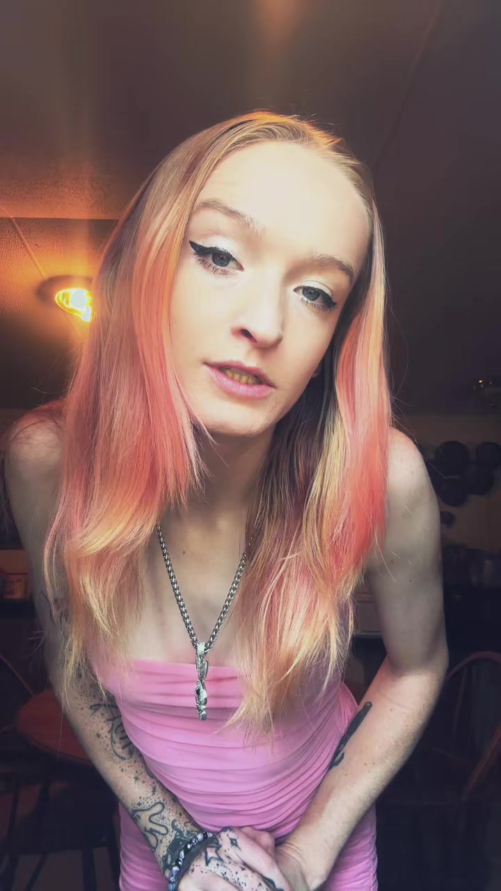 @Livv