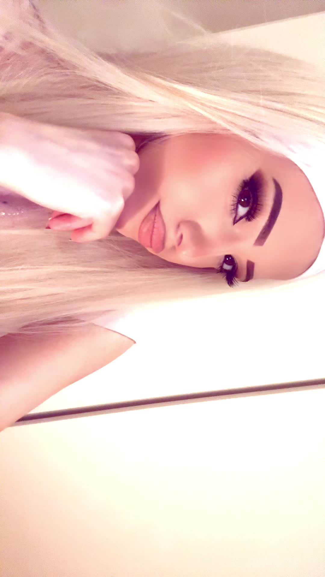 @little_marry_223