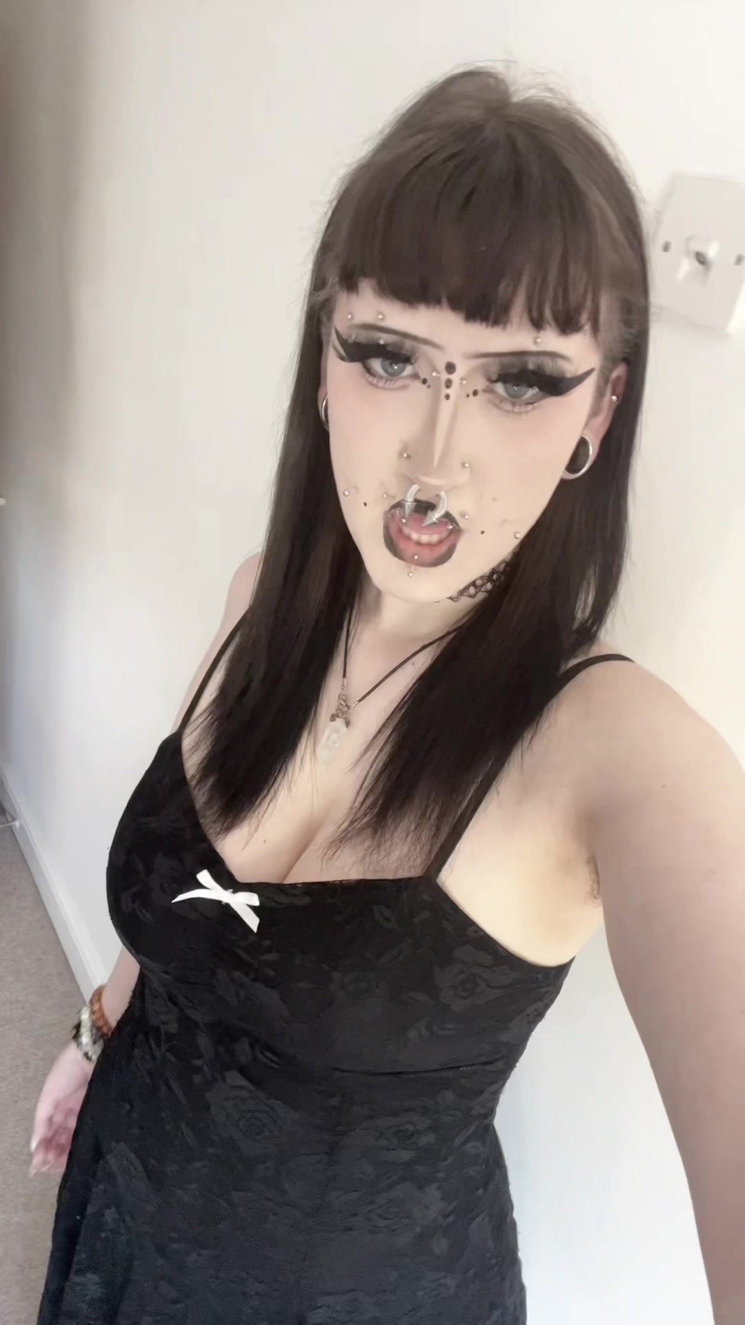@🧿