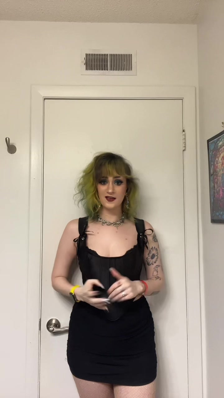 @hannah🥀🖤