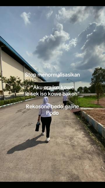 @NiaSari ☘️