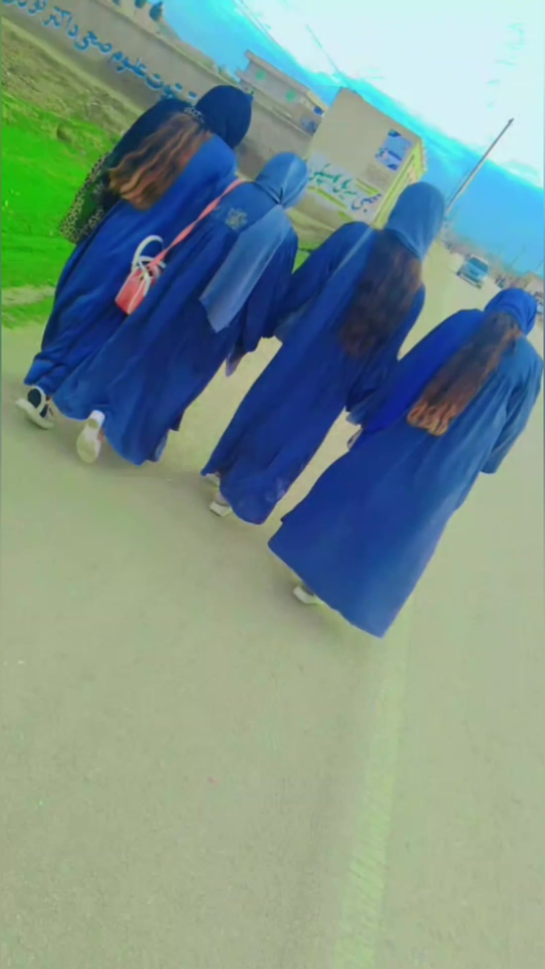 @دختر فاریاف