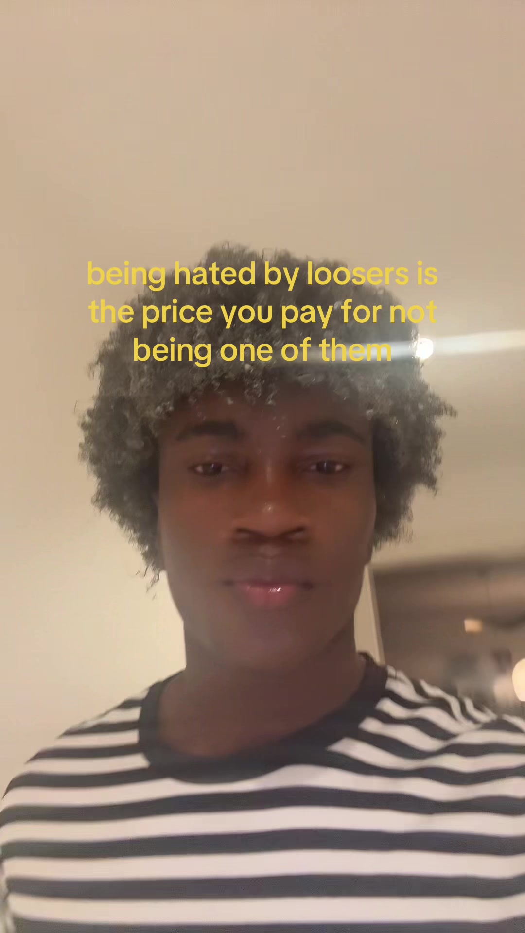 @⃟