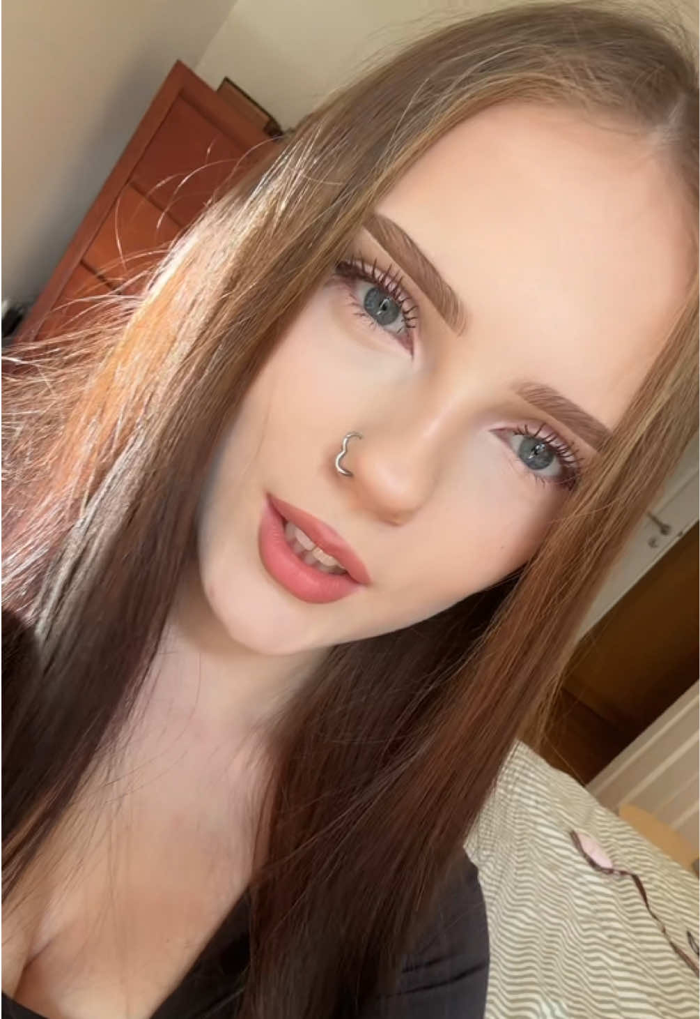 @нюта
