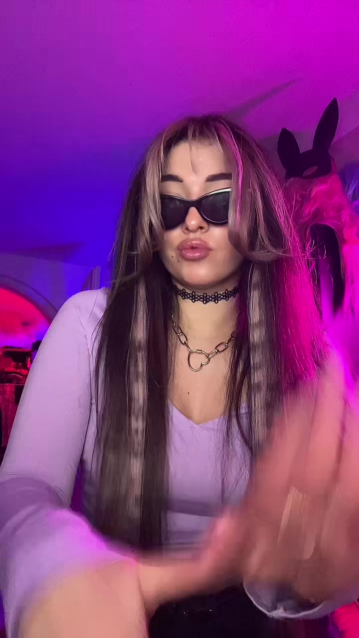 @Kim | Make Love Fake Love Mlfl