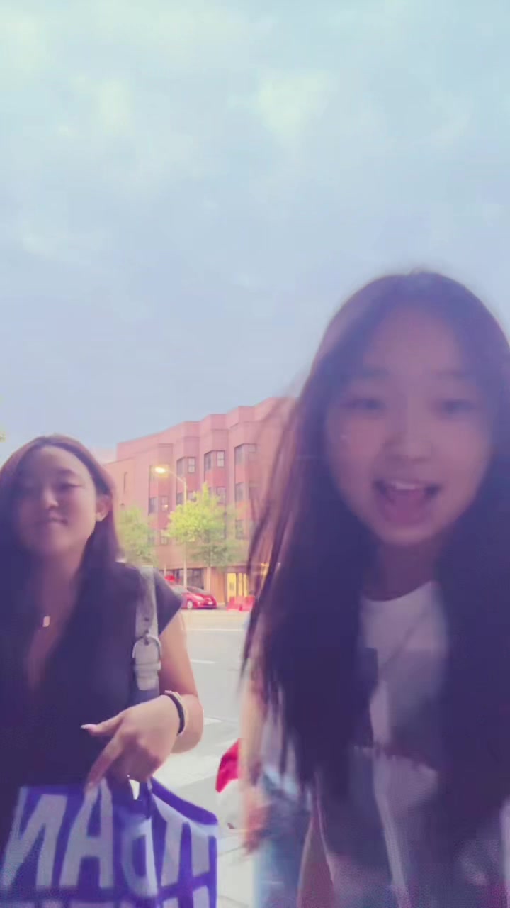 @EK🦄