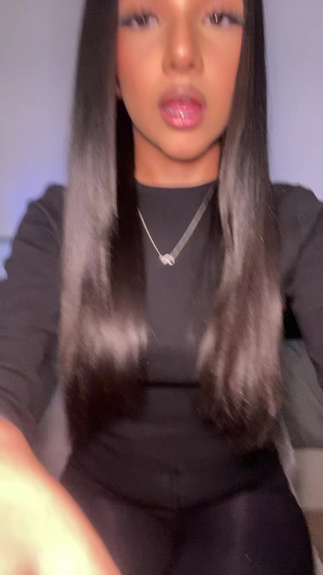 @7