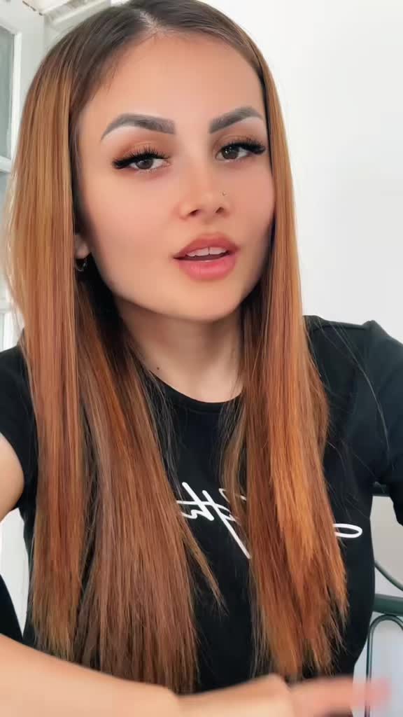 @Emilia🖤