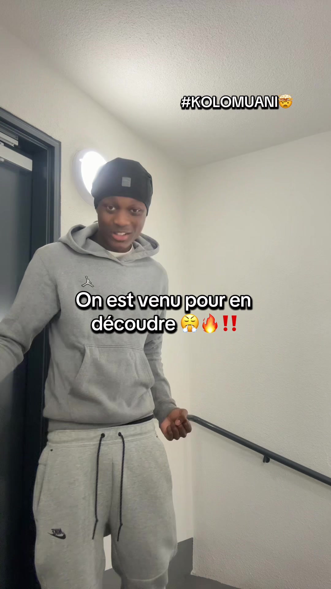 @D.Lo2sv