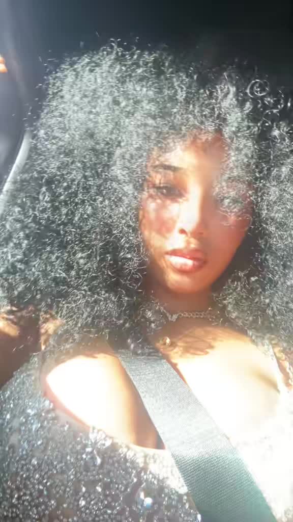 @goldgirllyy