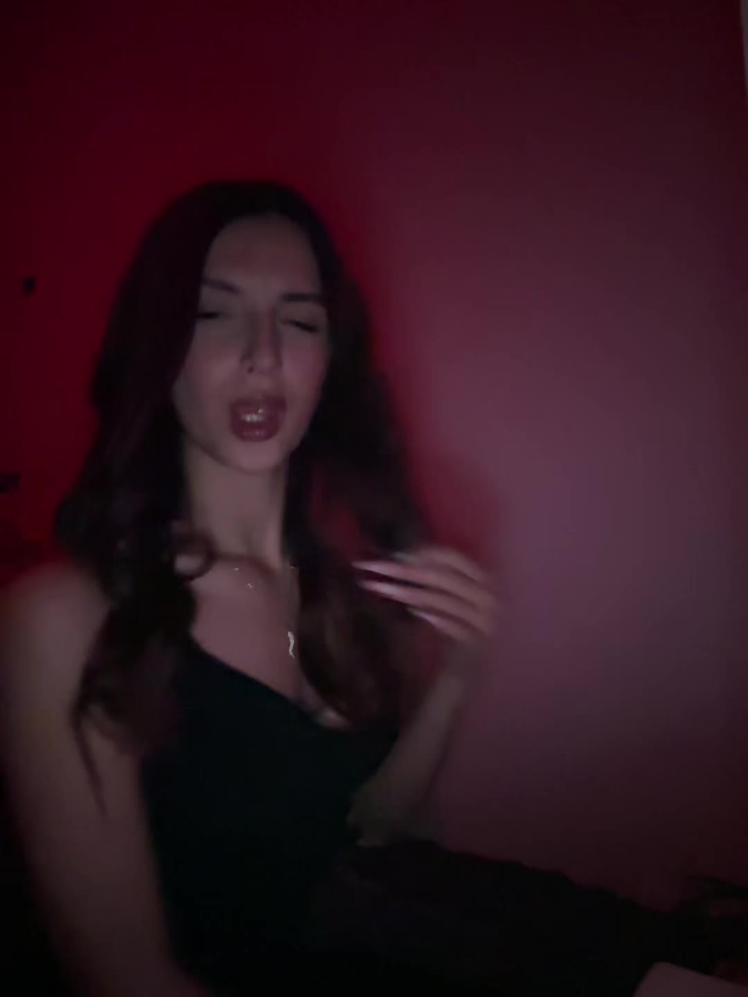@𝖑𝖆𝖗𝖎