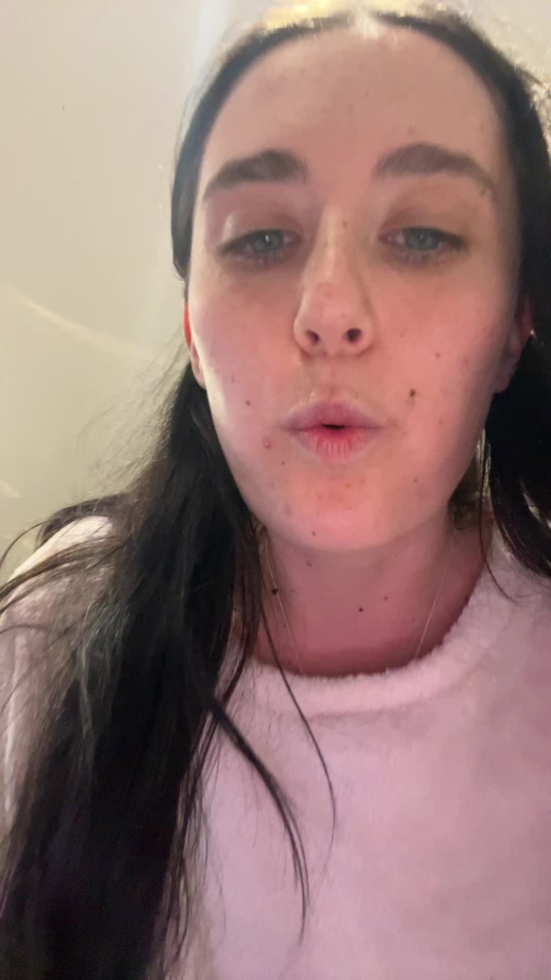 @shedeservescare