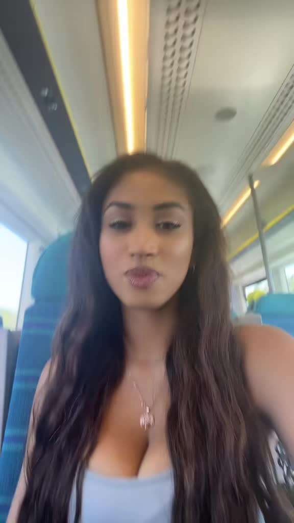 @Naomi👸🏽