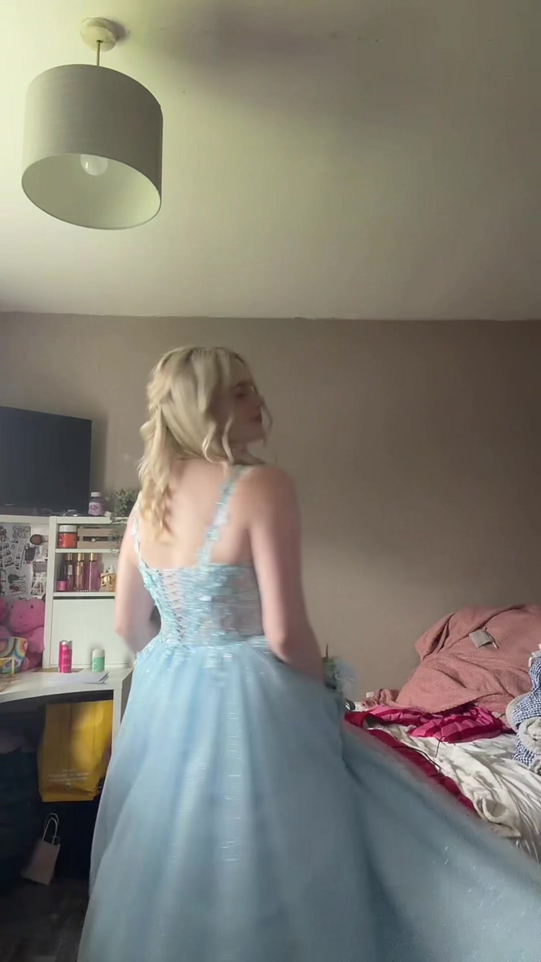 @teeganmustdie