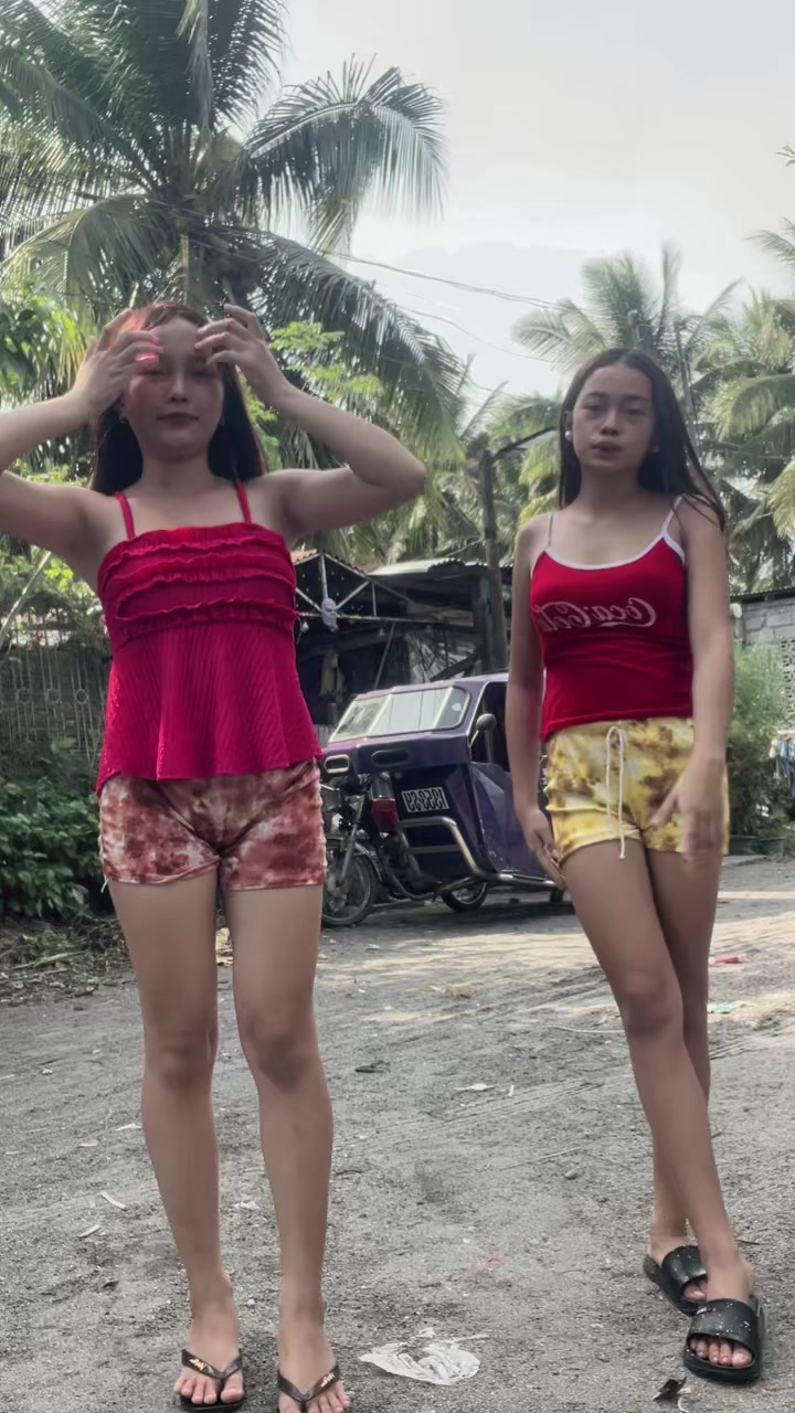 @Dimple💋