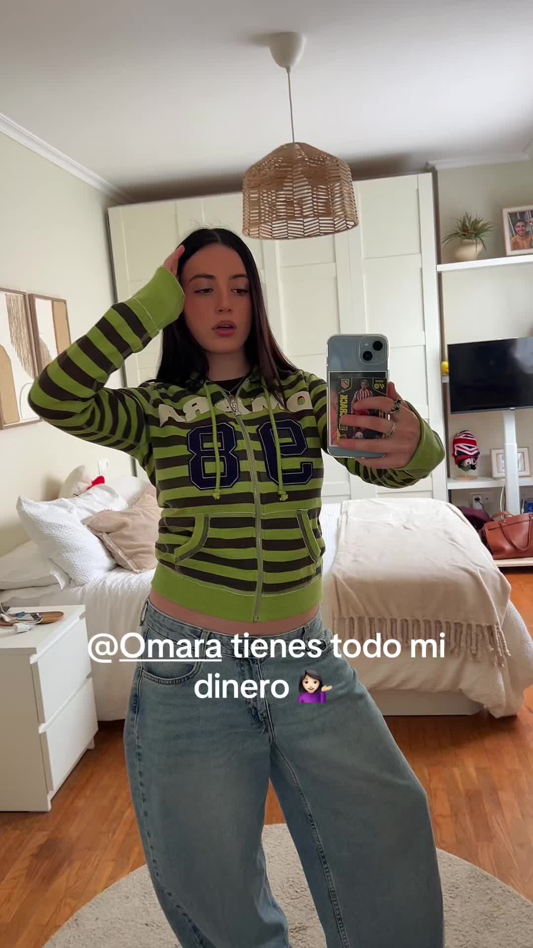 @Lucía🦦🤓🍒