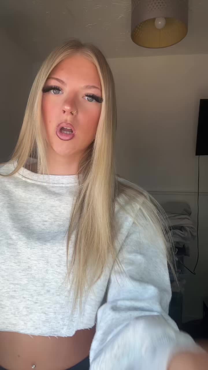 @lacey_betsy