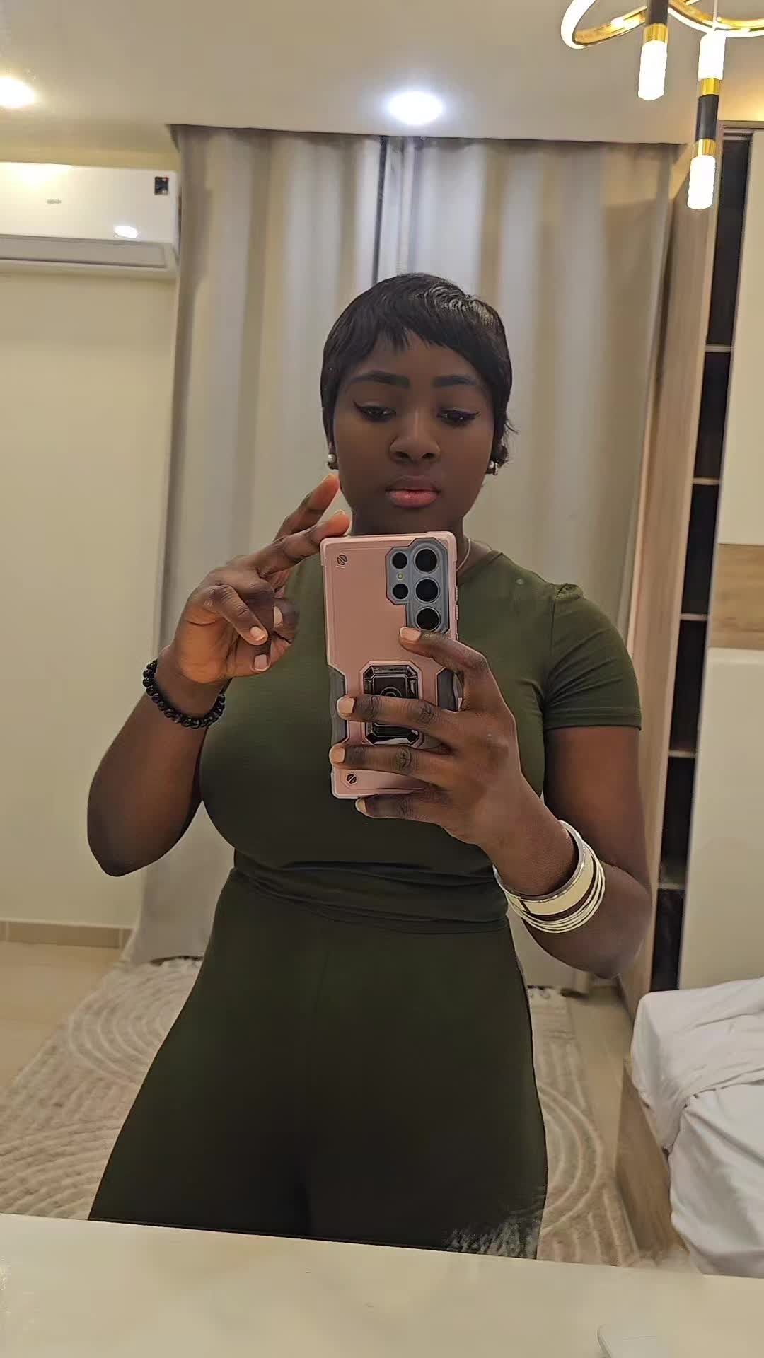 @Chrissyy
