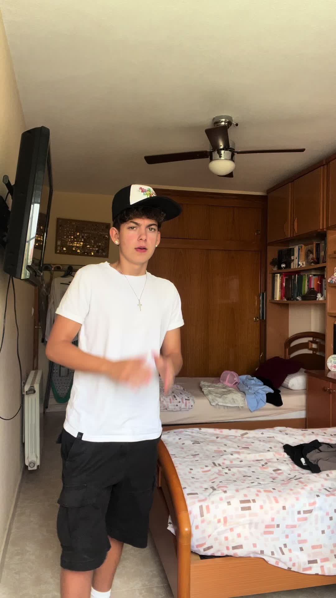 @𝖐𝖊𝖓𝖟𝖔