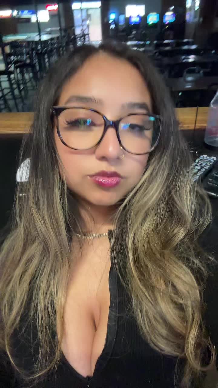 @raaaelene