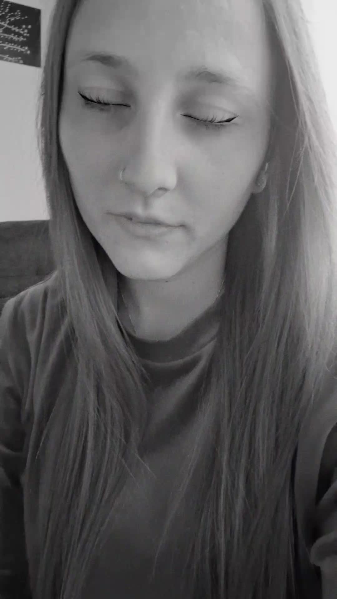 @Vanessa_moonie 💜🌙🧚♀️