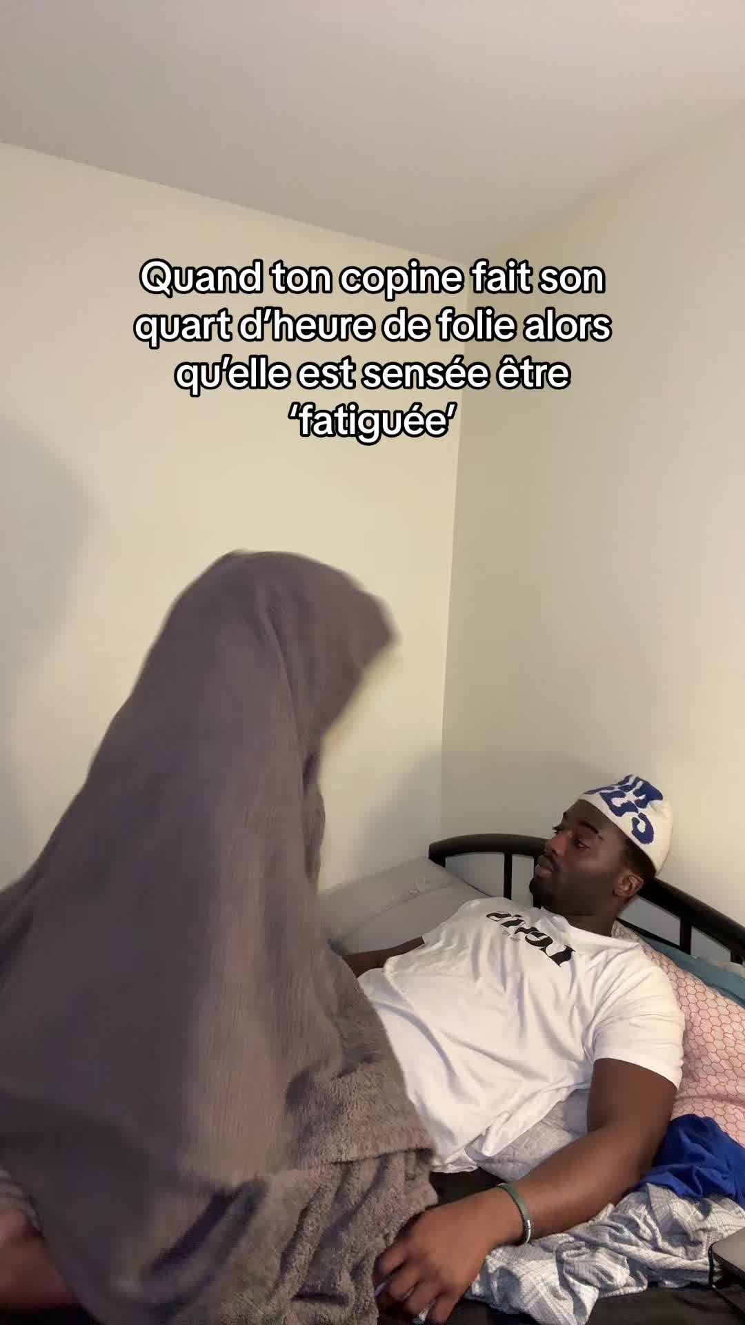 @🧑🏿‍🦱👧🏾