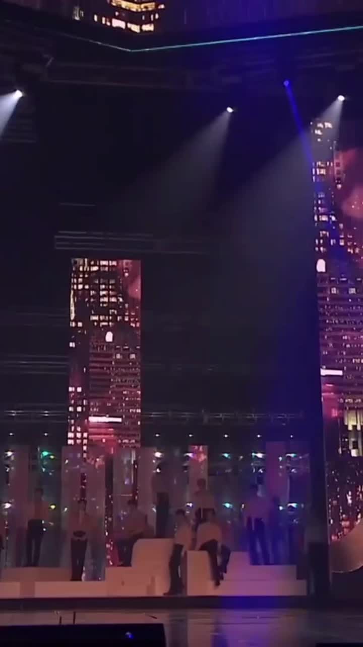 @☹️