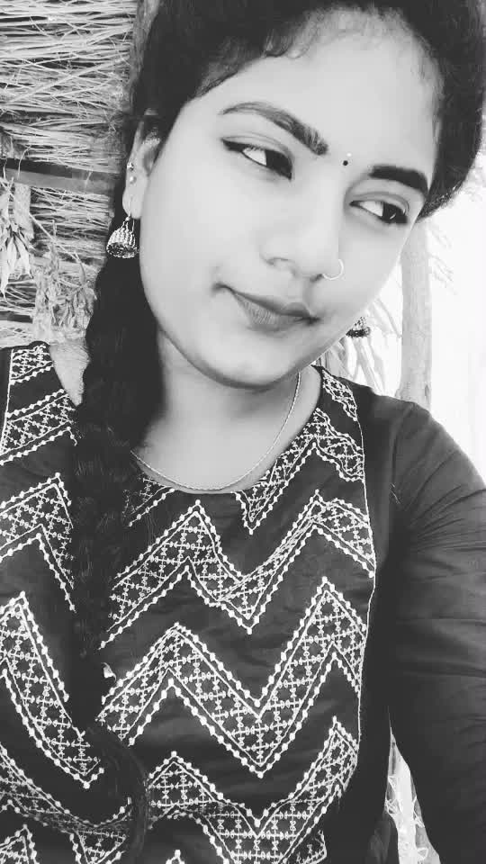 @vanirozy