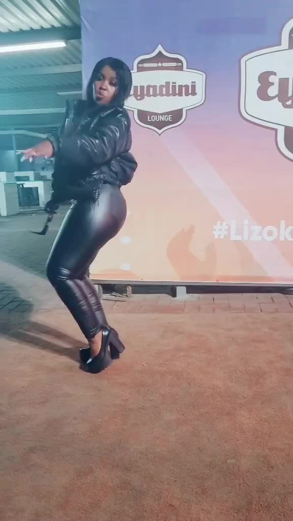 @Dee