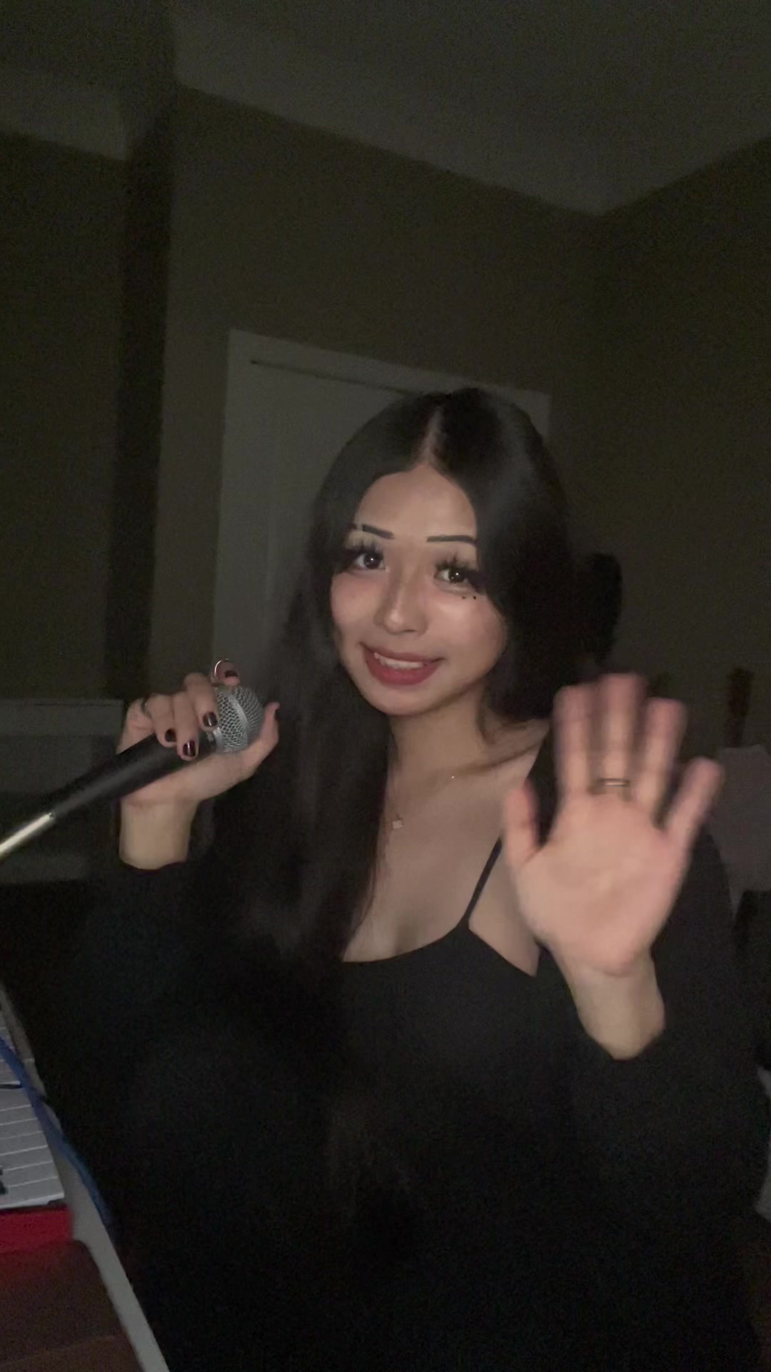 @Luminous