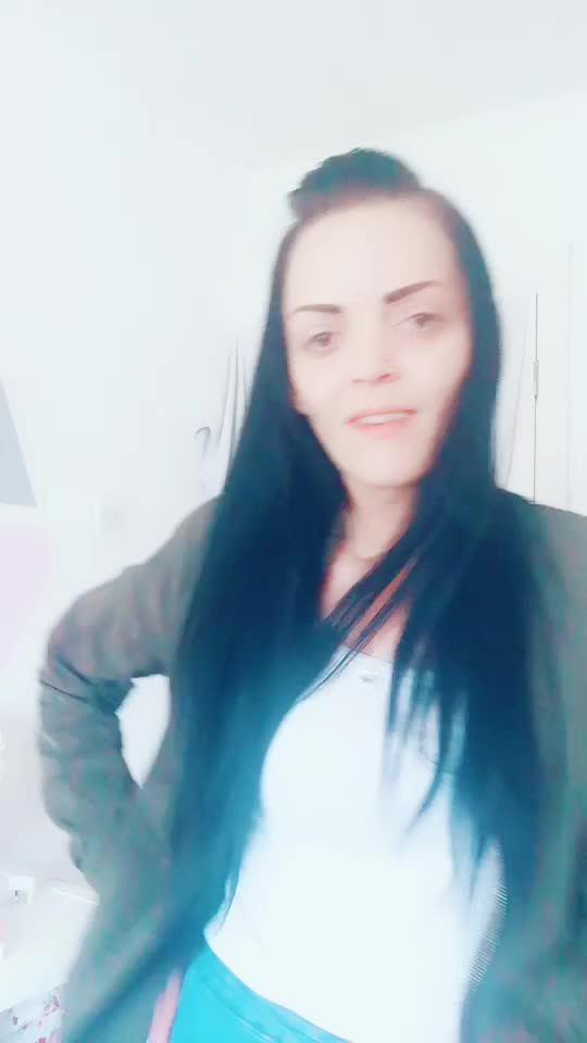 @🦄Emzy Lou🦋