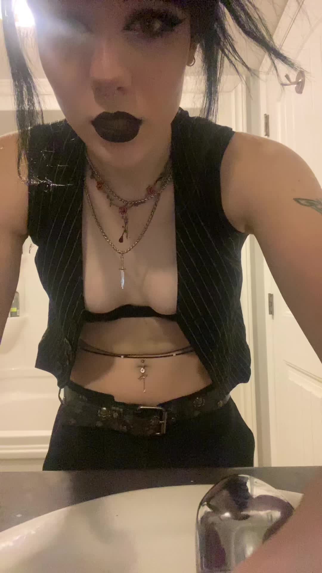 @𝕭𝖊𝖝