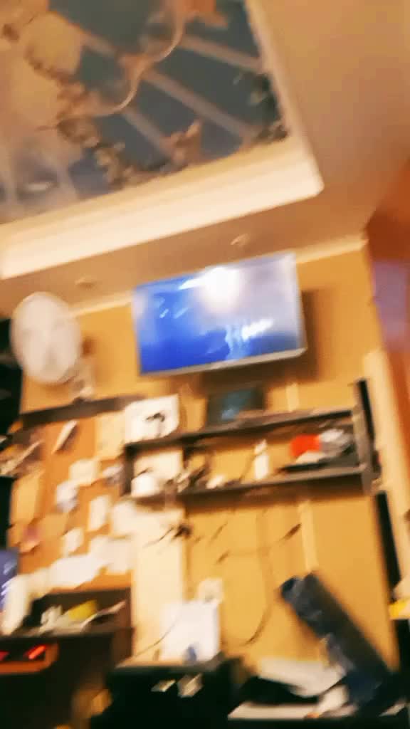 @eskau