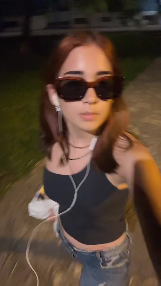 @Dora